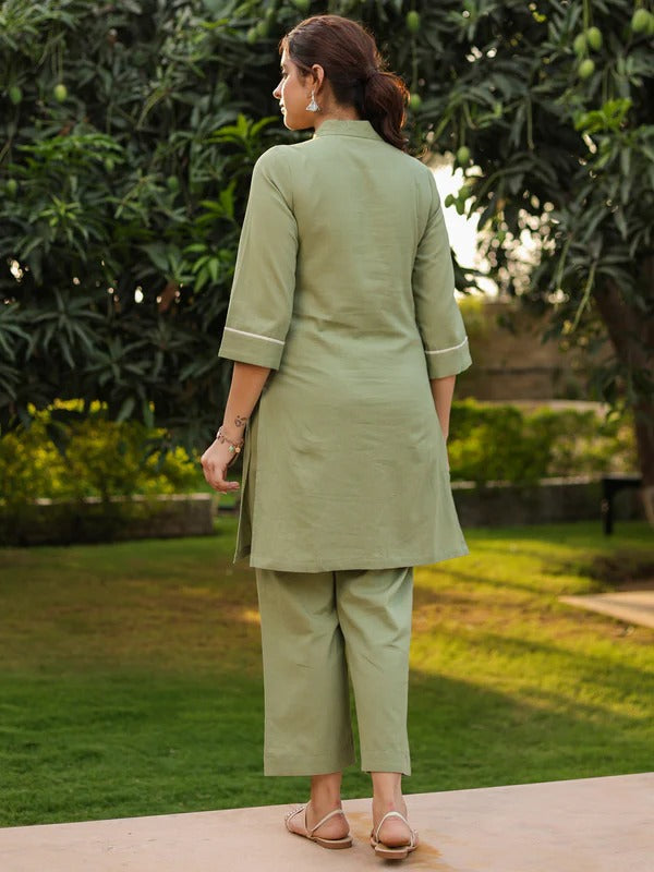 Women Sage Green Solid Kurta Pant Set | Elegant Straight Kurta Co-Ord Set
